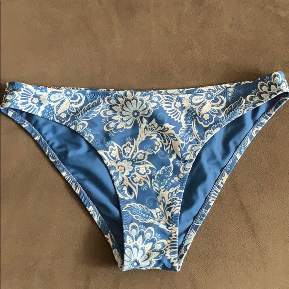 Cupshe two piece binkini - Picture 5 of 11